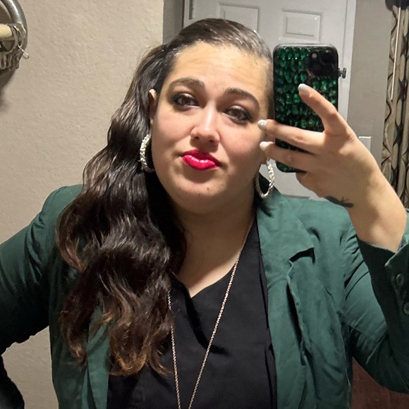 Meet your Posher, Feliza - Picture 2 of 2